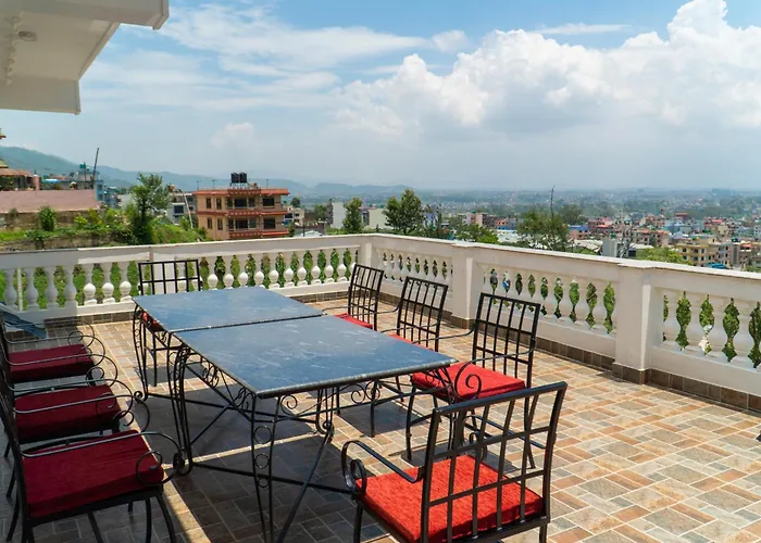 The White House Villa, 8 Bedroom, Swimming Pool & Theater Villa