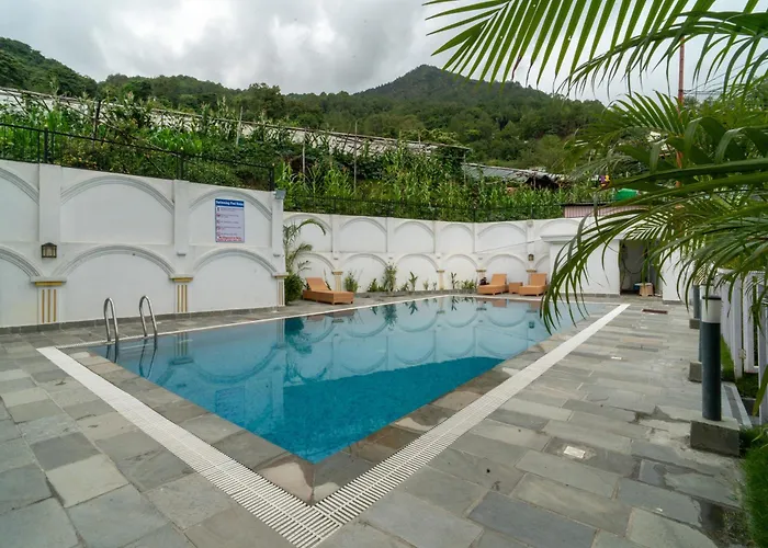 Villa The White House Villa, 8 Bedroom, Swimming Pool & Theater Katmandou